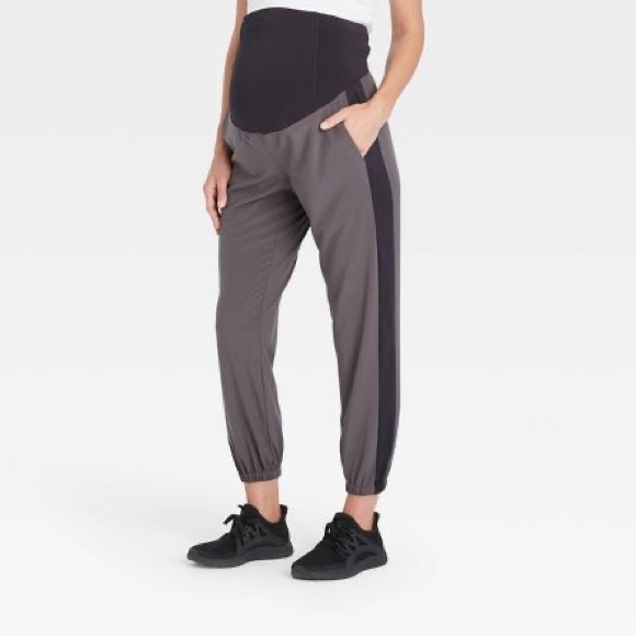 NWT Over Belly Stretch Woven Maternity Jogger Pants/green - by Ingrid & Isabel - Picture 7 of 7